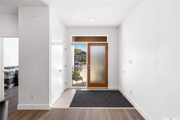 1217 13th STREET E, Saskatoon, SK S7H 0C3