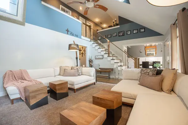 1731 Creekview Ct, Adams, TN 37010