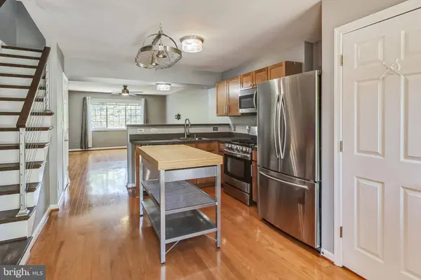 1405 N VAN DORN ST #B, Alexandria, VA 22304