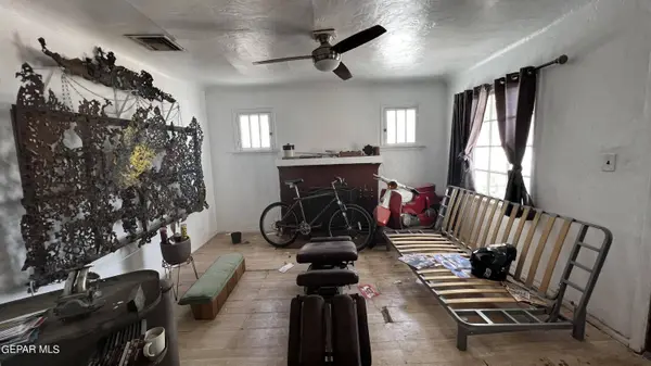 2705 MEMPHIS Avenue, El Paso, TX 79930