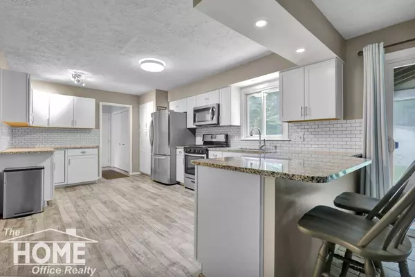 12540 Forest Meadow, Perry, MI 48872