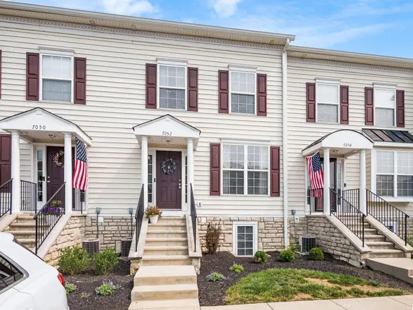 7052 Monarchos Drive 16-7052, New Albany, OH 43054