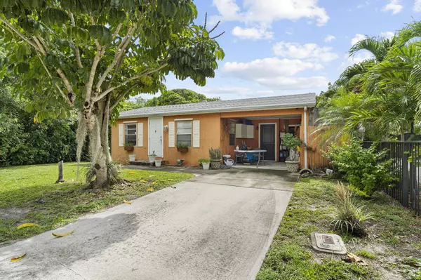 1152 Sunset RD, West Palm Beach, FL 33406