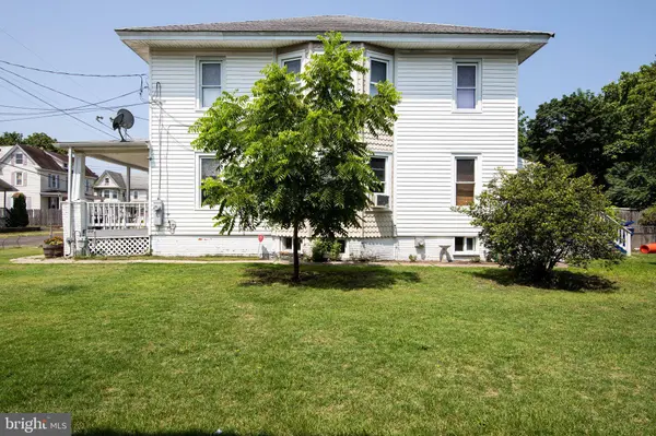 216 MAURICE ST, Millville, NJ 08332