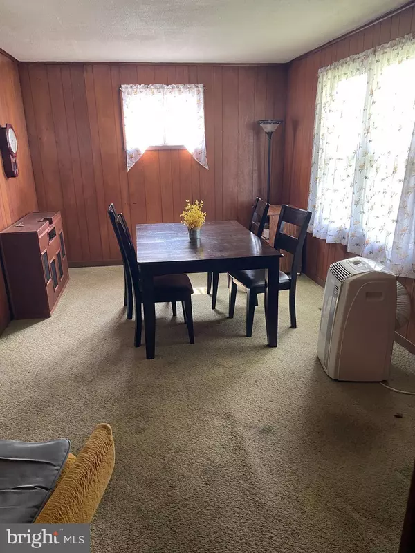 25 KING AVE, Marlton, NJ 08053