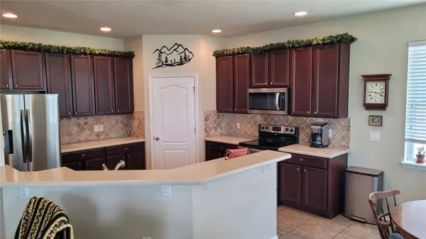 1527 RHODESWELL LN, Dover, FL 33527