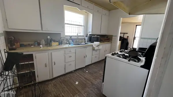 2705 MEMPHIS Avenue, El Paso, TX 79930