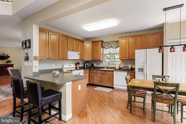 1 GLEN FOREST RD, Mount Laurel, NJ 08054