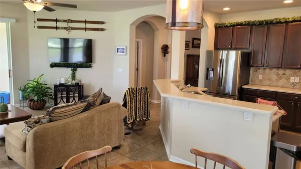 1527 RHODESWELL LN, Dover, FL 33527