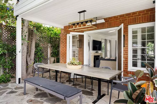 1039 S Cochran Ave, Los Angeles, CA 90019
