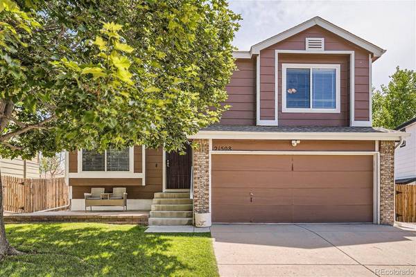 21508 E Crestline LN, Centennial, CO 80015