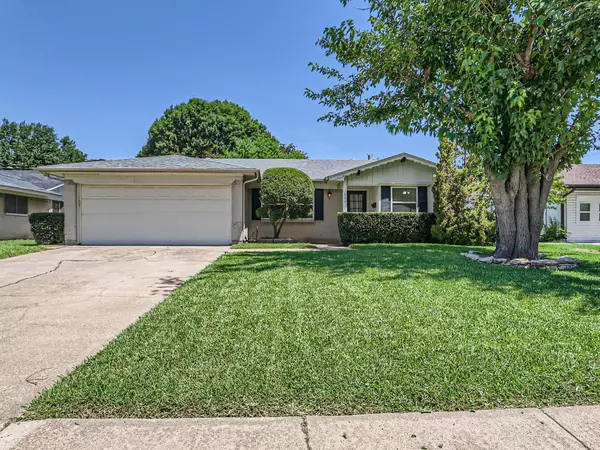 504 Melrose Drive S, Richardson, TX 75080