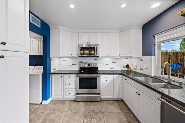 6672 Sun DR #D, Huntington Beach, CA 92647