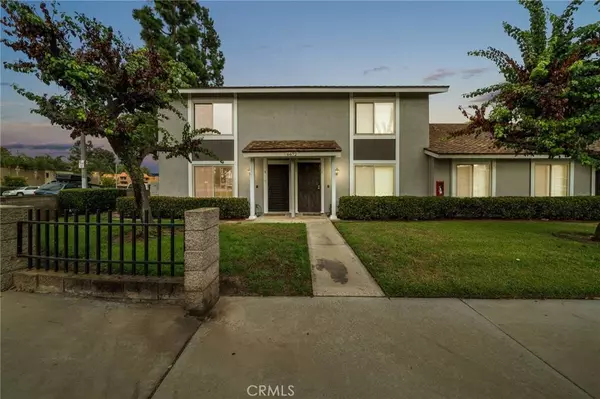 6672 Sun DR #D, Huntington Beach, CA 92647