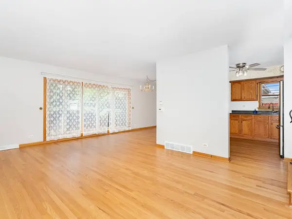 278 Denver DR, Des Plaines, IL 60018