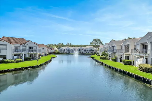 2556 WOODGATE BLVD #105, Orlando, FL 32822