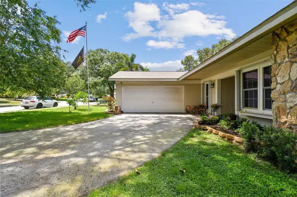 2879 OAK TREE LN, Palm Harbor, FL 34684