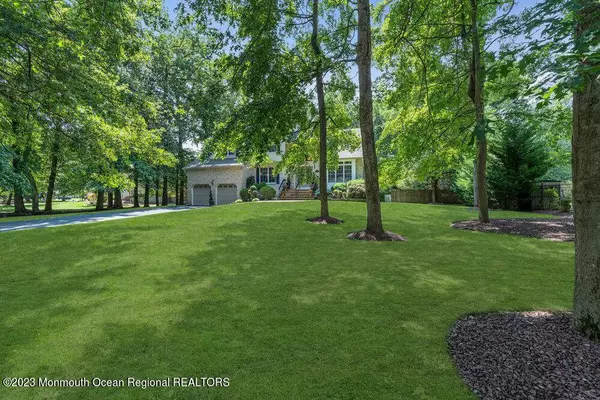 65 Sandpiper Drive, Manalapan, NJ 07726