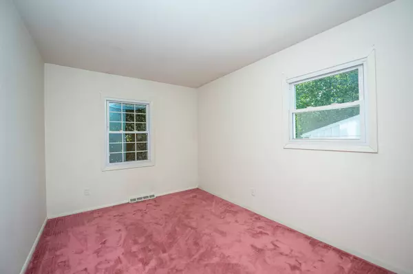 301 Fairlane DR, Joliet, IL 60435