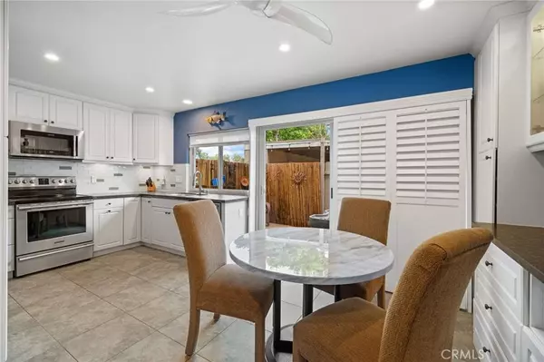 6672 Sun DR #D, Huntington Beach, CA 92647