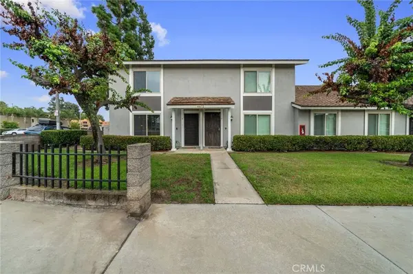6672 Sun DR #D, Huntington Beach, CA 92647