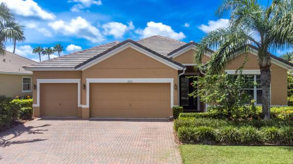 4224 Diamond SQ, Vero Beach, FL 32967