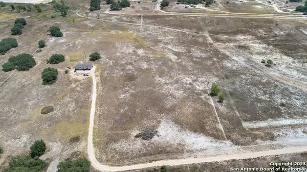 829 CR 332, Sutherland Springs, TX 78161