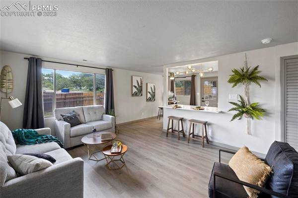 2329 Bonfoy AVE, Colorado Springs, CO 80909