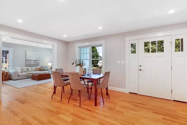 37 Goss Ave, Melrose, MA 02176