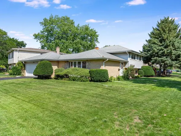 278 Denver DR, Des Plaines, IL 60018