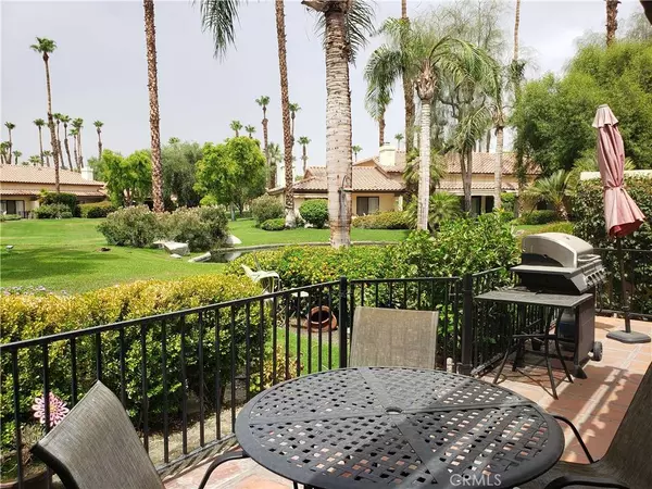 615 Woodcrest LN E, Palm Desert, CA 92260