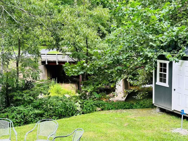 7019 Crabtree RD, Spruce Pine, NC 28777