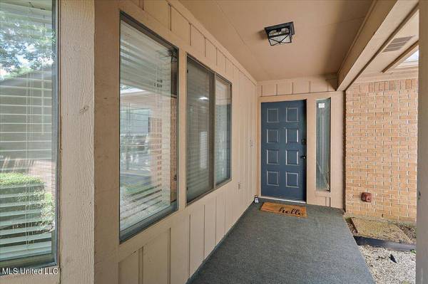 58 Shore Drive, Clinton, MS 39056