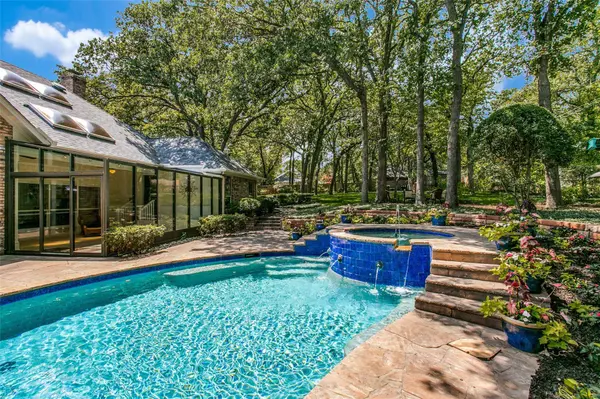 1358 Lakeview Drive, Southlake, TX 76092