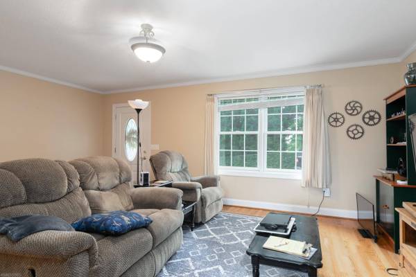 104 SCATTERGOOD Drive NE, Christiansburg, VA 24073