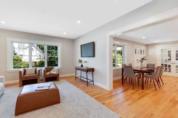 37 Goss Ave, Melrose, MA 02176