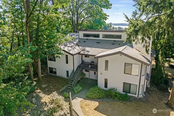 12303 NE 75th ST #D-3, Kirkland, WA 98033