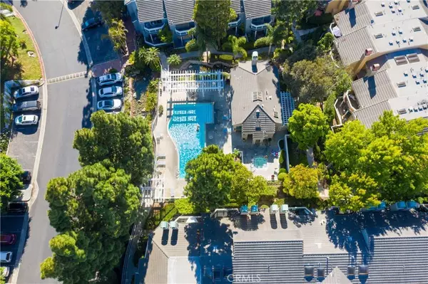 19462 Pompano Lane #101, Huntington Beach, CA 92648