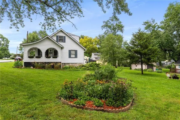 800 E Gudgell AVE, Independence, MO 64055