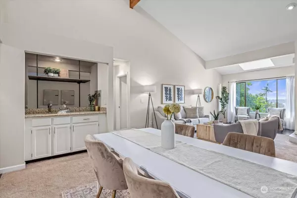 12303 NE 75th ST #D-3, Kirkland, WA 98033