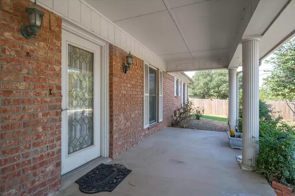 180 Vz County Road 3111, Edgewood, TX 75117