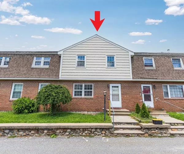 24 Rockingham St #7, Lowell, MA 01852