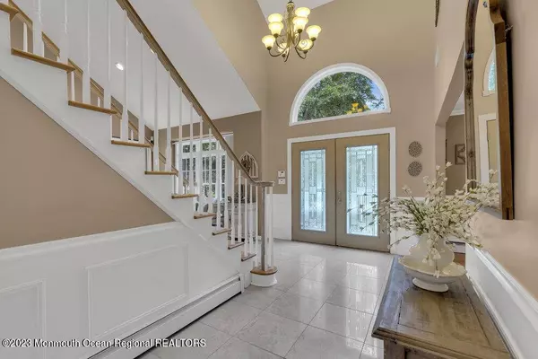 65 Sandpiper Drive, Manalapan, NJ 07726