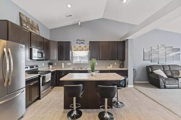 1202 W Limestone WAY, Fortville, IN 46040