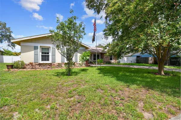 2879 OAK TREE LN, Palm Harbor, FL 34684