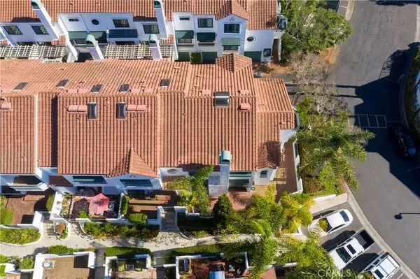 19462 Pompano Lane #101, Huntington Beach, CA 92648