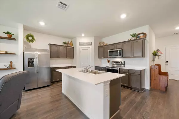 802 Bluff Lane, Josephine, TX 75189