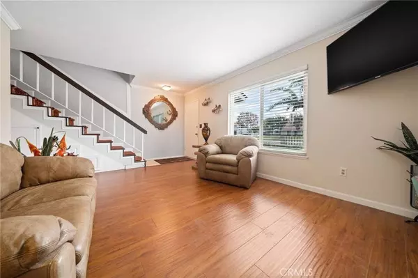 6672 Sun DR #D, Huntington Beach, CA 92647