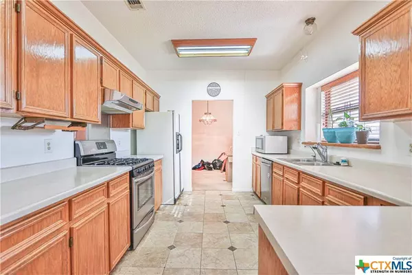 2316 Skipcha DR, Harker Heights, TX 76548