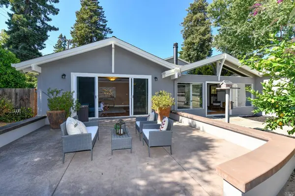 2017 W F ST, Napa, CA 94558